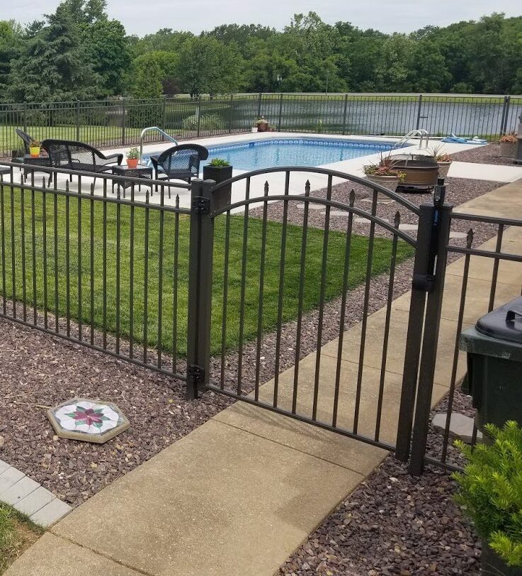 Logan II Bronze Fine Tex Logan II Arched Gate